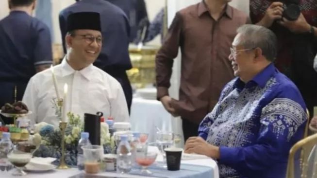 43685-mantan-gubernur-dki-jakarta-anies-baswedan-dan-sby