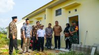 Puluhan warga Desa Pengaturan Kecamatan Batanghari Leko Kabupaten Muba yang terdampak longsor mendapatkan bantuan rumah relokasi dari Pemkab Muba