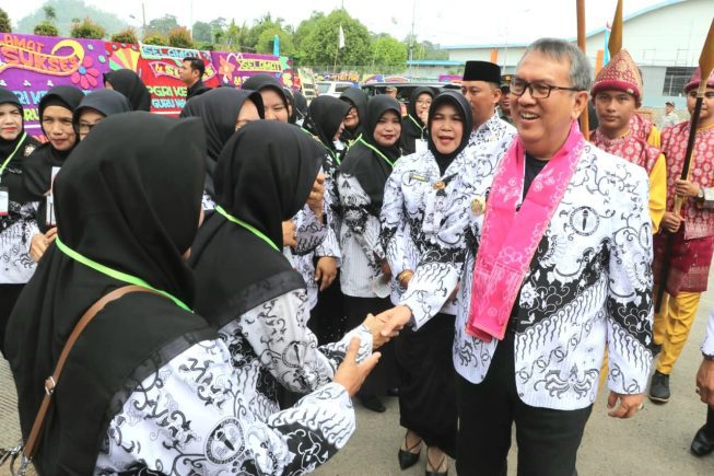 Pj Bupati Muaraenim: Guru Sang Pahlawan Pendidikan! Pj Bupati Muaraenim: Guru Sang Pahlawan Pendidikan!