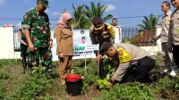 Polres Pagaralam bersama Polri, TNI, dan masyarakat melakukan giat tanam sejuta bibit pohon di lima Polsek di wilayah hukumnya