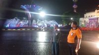 Polisi saat melakukan olah TKP kecelakaan dan pencurian