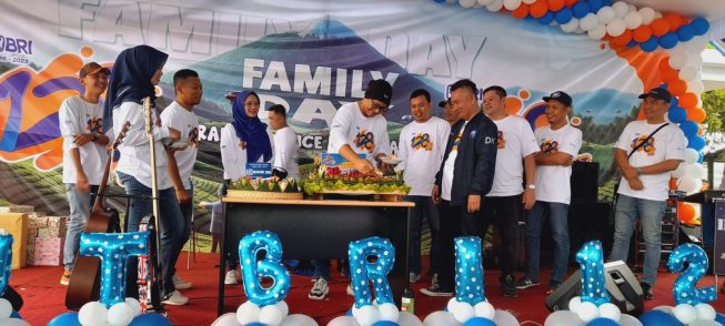 BRI Cabang Pagaralam Rayakan HUT ke-128 dengan Berbagai Kegiatan Sosial dan Hiburan BRI Cabang Pagaralam Rayakan HUT ke-128 dengan Berbagai Kegiatan Sosial dan Hiburan