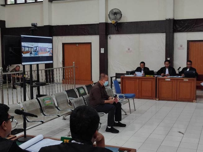 Sidang Suap Proyek PUPR Muba: Hakim Tolak Eksepsi Herman Mayori