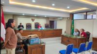 Polres Muaraenim mengadakan sidang tipiring terhadap dua terdakwa yang diduga menjual minuman keras (miras) tanpa izin, Kamis (28/12/2023) di Pengadilan Negeri Muaraenim.