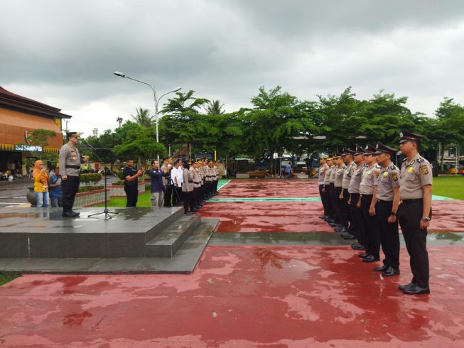 154 Personel Polrestabes Palembang Terima Kenaikan Pangkat