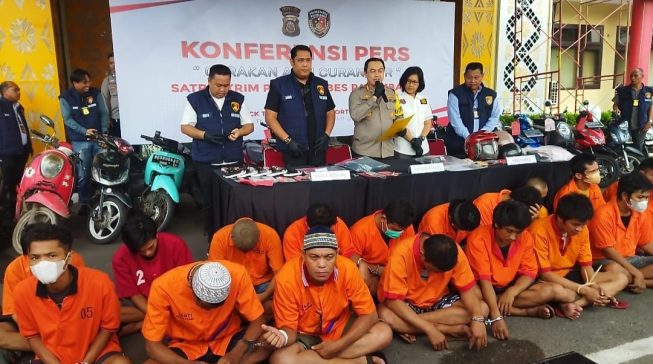 Polrestabes Palembang berhasil mengamankan 32 tersangka Curanmor, termasuk 6 residivis dalam operasi Mandiri kewilayahan yang berlangsung selama 21 hari