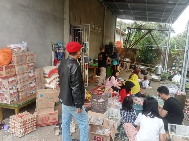 Dapur umum MD KAHMI Muratara untuk membantu korban banjir