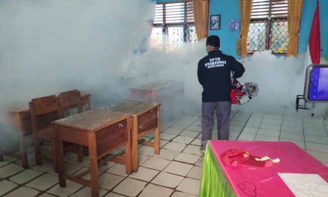 Fogging Masal di Sekolah-sekolah OKU untuk Cegah Penyebaran DBD