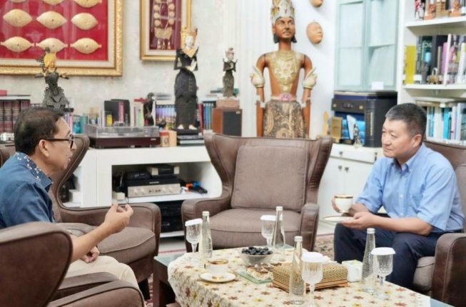 Dubes Tiongkok Untuk Indonesia Kunjungi Fadli Zon Library dan Lakukan Pertemuan Bilateral Dubes Tiongkok Untuk Indonesia Kunjungi Fadli Zon Library dan Lakukan Pertemuan Bilateral