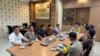 apolres OKU dan Ketua KPU OKU bersinergi untuk menciptakan situasi Kamtibmas yang aman dan kondusif menjelang Pemilu Serentak 2024
