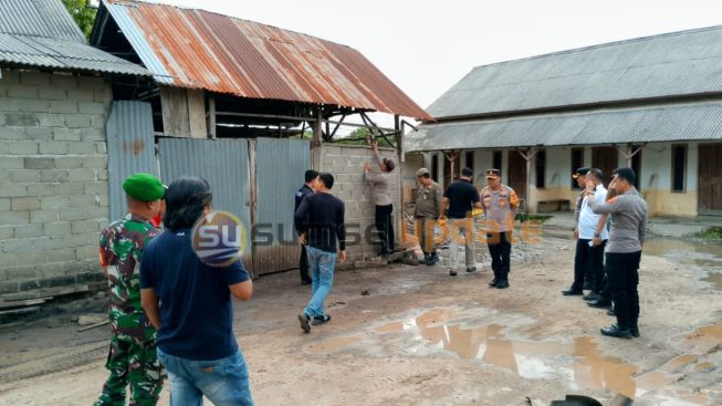 Tim Gabungan Cek Gudang Penimbunan Minyak Ilegal di Lembak dan Gelumbang Tim Gabungan Cek Gudang Penimbunan Minyak Ilegal di Lembak dan Gelumbang