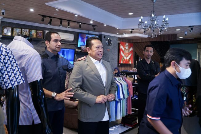 Ketua MPR RI Ajak Lestarikan Batik Indonesia