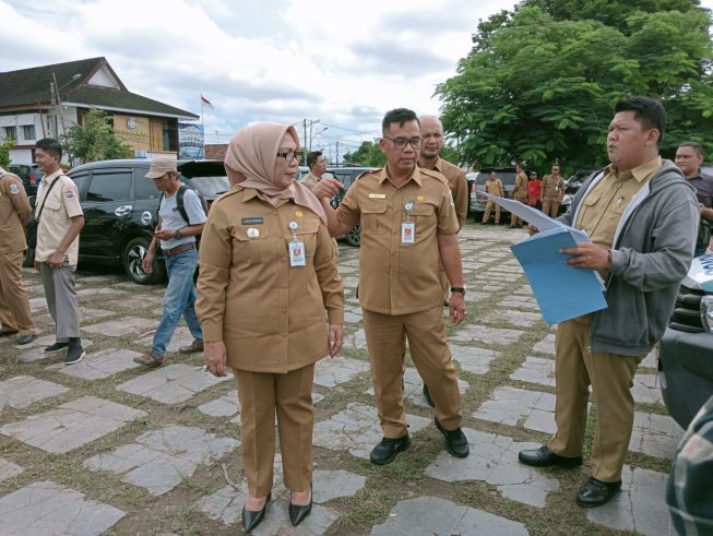 Lusje Anneke Tabalujan Data Ulang Kendaraan Dinas di Setda Kota Pangkalpinang