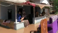 Bandar Lampung Diguyur Hujan Deras, Ratusan Rumah Terendam Banjir (Beritasatu.com/Roy Triono)