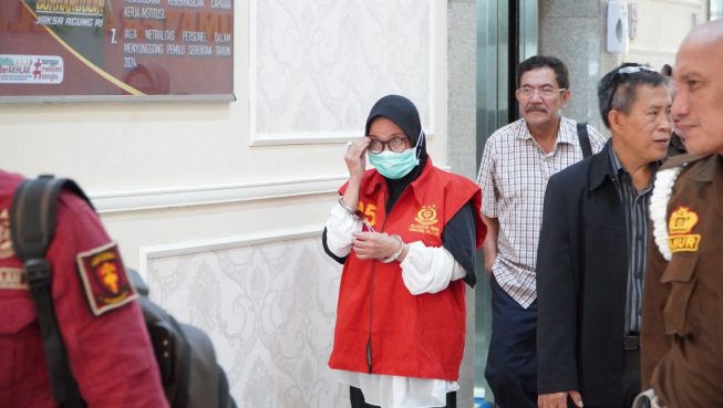 Pidsus Kejati Lakukan Tahap ll Tersangka ZT Kasus Korupsi Penjualan Aset Milik Pemprov