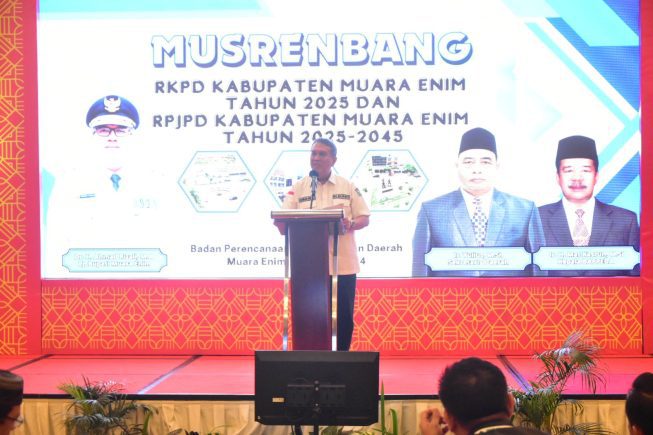 Pj Bupati Muaraenim saat memberikan sambutan pada acara tersebut
