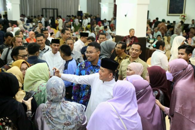 Eratkan Silaturahmi dan Kemitraan, Pj Gubernur Agus Fatoni Buka Puasa Bersama Ormas, LSM dan Kalangan Aktivis