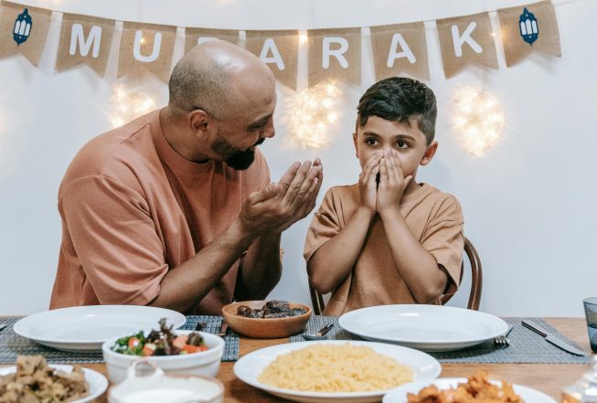 Ilustrasi sarapan di hari Lebaran (Pexels/Timur Weber)