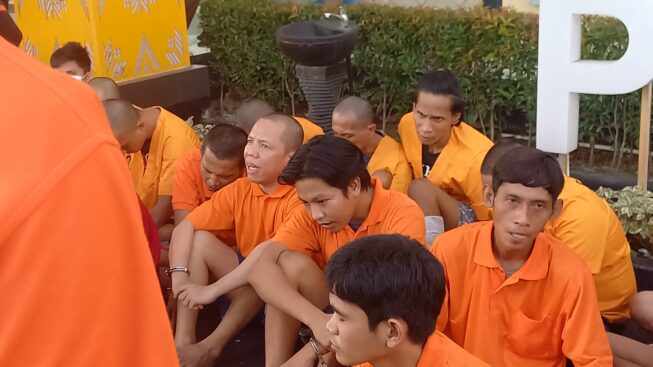 Polrestabes Palembang Ungkap 65 Kasus 3C dalam Operasi Sikat Musi 2024, 56 Tersangka Diamankan Polrestabes Palembang Ungkap 65 Kasus 3C dalam Operasi Sikat Musi 2024, 56 Tersangka Diamankan