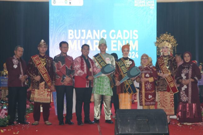 Attala dan Harizan Terpilih Sebagai Pemenang Bujang Gadis Muaraenim Tahun 2024