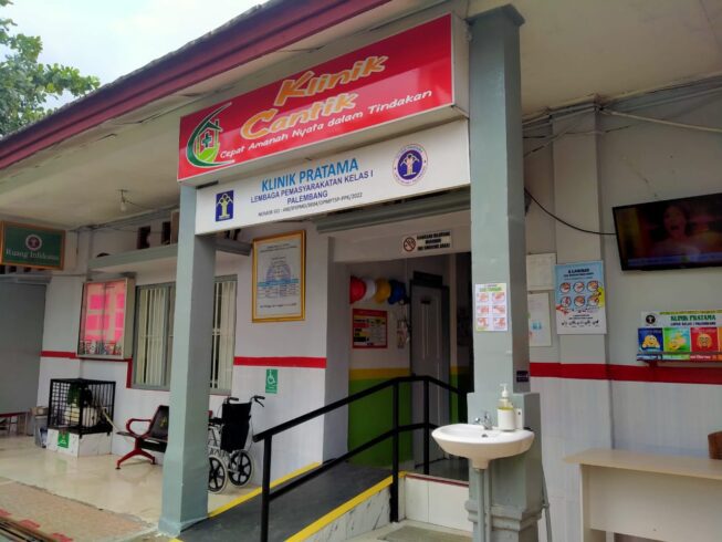 Klinik Lapas Kelas I Palembang Raih Akreditasi Paripurna Klinik Lapas Kelas I Palembang Raih Akreditasi Paripurna