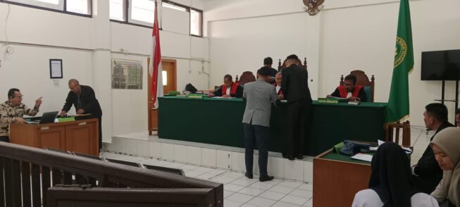 Sidang Akta Pengakuan Utang, PH Tergugat Eka Sebut Pihak Tergugat Diduga Gunakan NIK Orang Lain Sidang Akta Pengakuan Utang, PH Tergugat Eka Sebut Pihak Tergugat Diduga Gunakan NIK Orang Lain