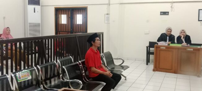 Angkut BBM Ilegal, Dodi Jadarsi Divonis 1 Tahun 3 Bulan Penjara Angkut BBM Ilegal, Dodi Jadarsi Divonis 1 Tahun 3 Bulan Penjara