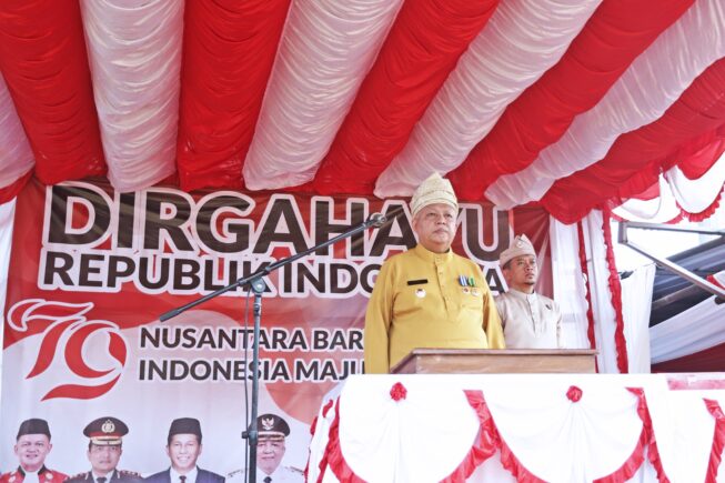 Bupati Bangka Barat Pimpin Upacara Pengibaran Bendera Merah Putih dalam Rangka HUT RI ke-79 Bupati Bangka Barat Pimpin Upacara Pengibaran Bendera Merah Putih dalam Rangka HUT RI ke-79