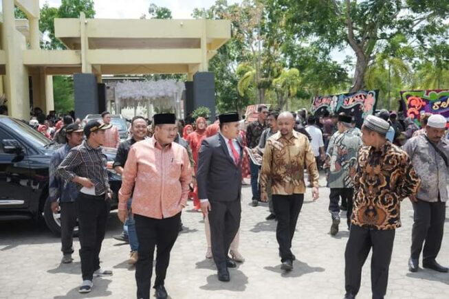 Kembali Dilantik Anggota DPRD Banyuasin, Noor Ishmatuddin Siap Kawal Infrastruktur Desa Kembali Dilantik Anggota DPRD Banyuasin, Noor Ishmatuddin Siap Kawal Infrastruktur Desa