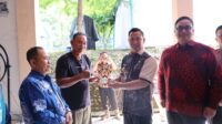 Penyerahan Kartu BPJS Ketenagakerjaan untuk Pekerja Rentan di Muara Enim 4
